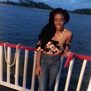 Meet your Posher, Camille